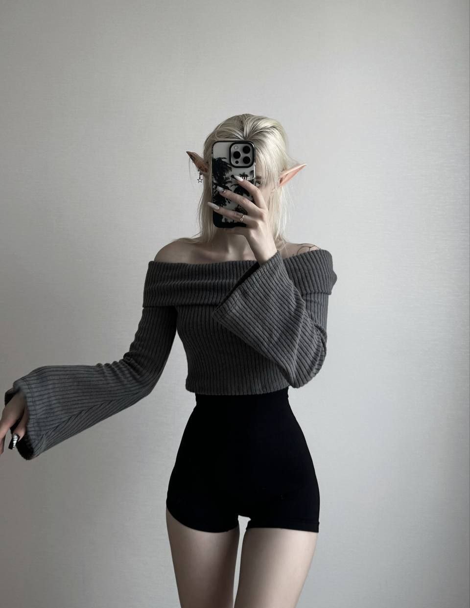 Оцениваем: Сочная тяночка - 🔥 Хочу ее - 🗿 